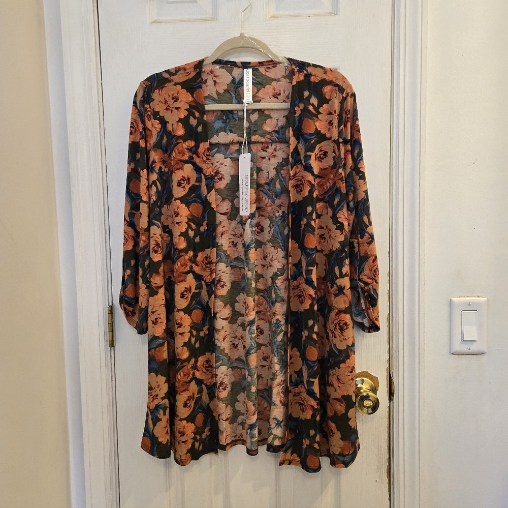 Dear Scarlett NWT Lizzy Floral Cardigan Small - Picture 4 of 11